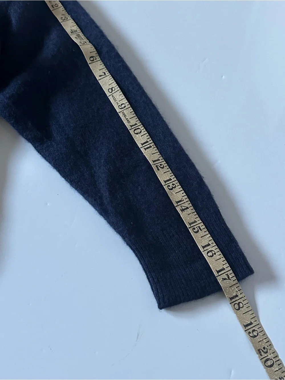 Banana Republic 100% Cashmere V Neck Sweater Navy Blue Preppy Small